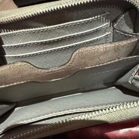 Bundle - Picture 7 of 8